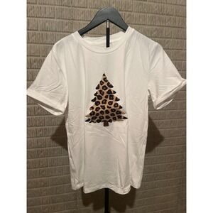 Leopard Christmas Tree Graphic Tee White Short Sleeve Casual Comfort Size Medium